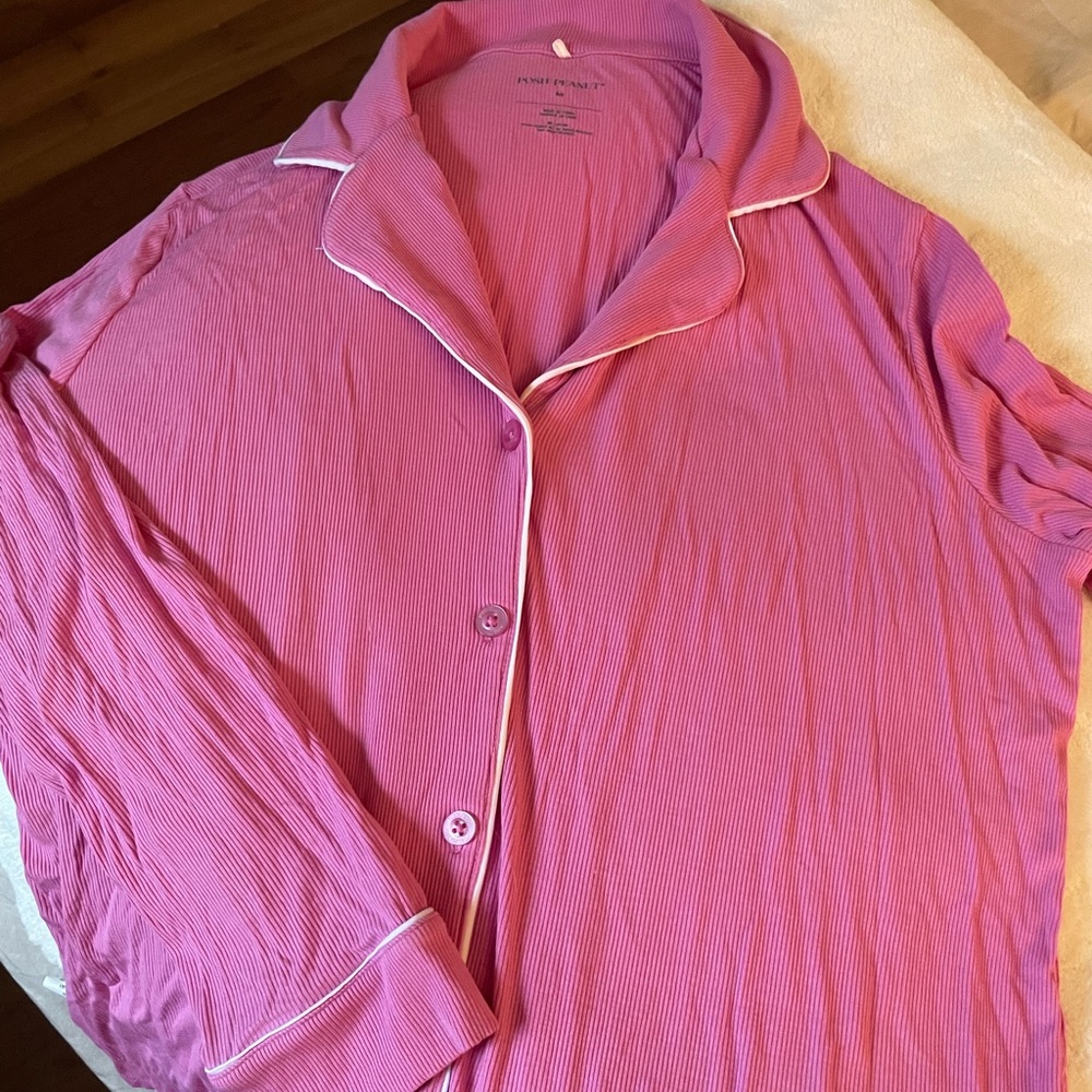 Posh Peanut Premium Knit Luxe Pajama Set - Pink - Like New - Medium - Picture 2 of 5